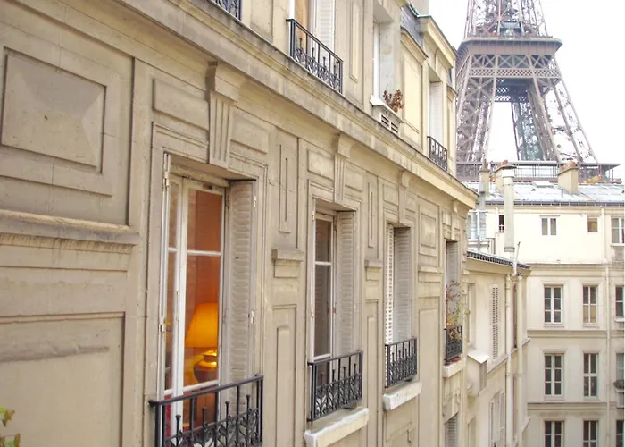 Brouilly 17 Avenue De La Bourdonnais 4 Eme