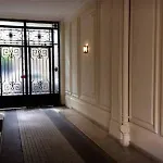 Apartment Brouilly Mobility Lease 17 Avenue De La Bourdonnais 4 Eme Paris
