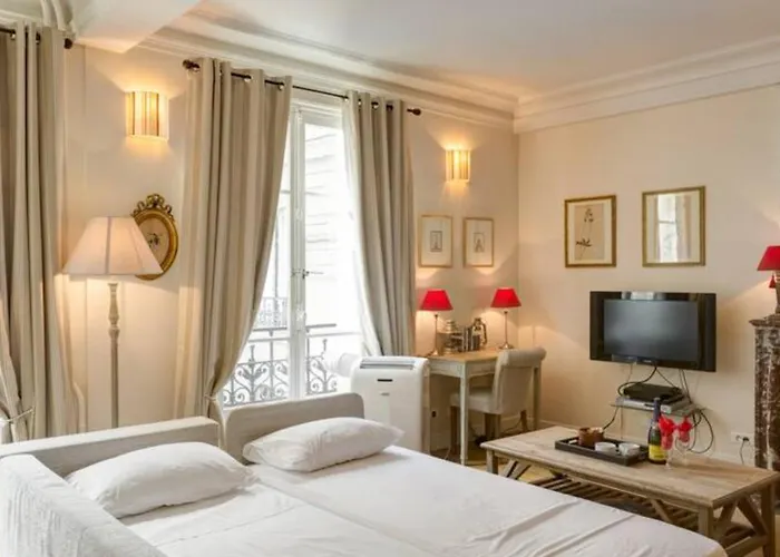 Brouilly 17 Avenue De La Bourdonnais 4 Eme